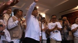 Relawan Jokowi Mania (JOMAN) mendatangi rumah Ketua Umum Partai Gerindra Prabowo Subianto.  (Dok. Tim Media Prabowo Subianto) 
